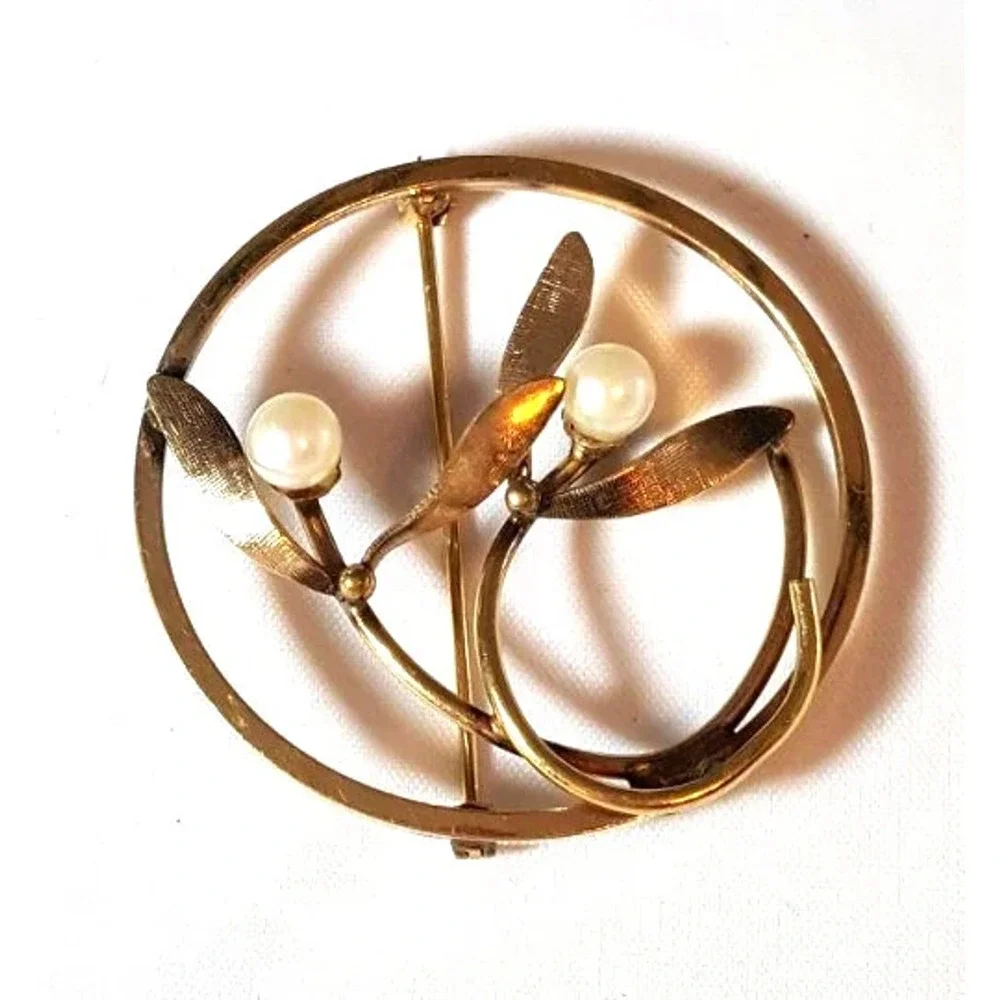 Vintage Gold Flower Brooch Van Dell Faux‎ Pearl 12K Gold Filled Pin 1.5